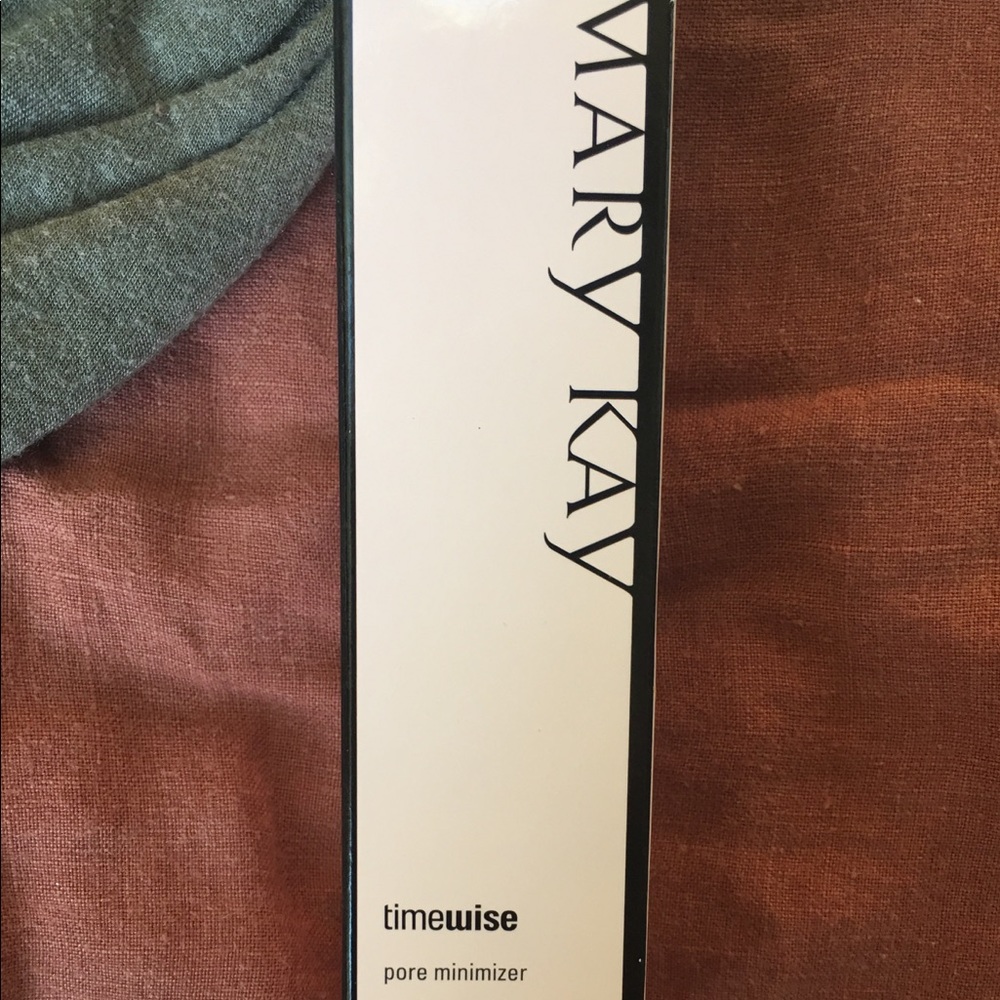Mary Kay pore minimizer serum primer NIB